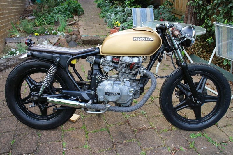 Yamaha XS 750 Custom