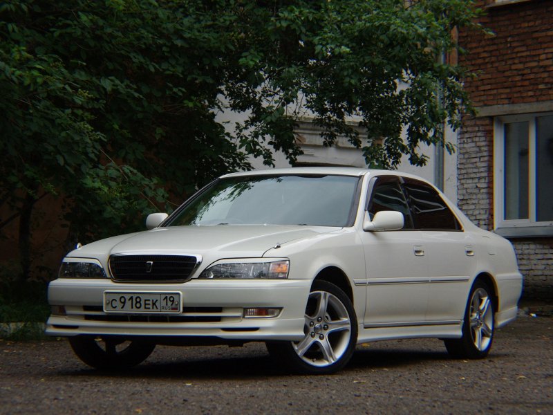 Toyota Cresta 100