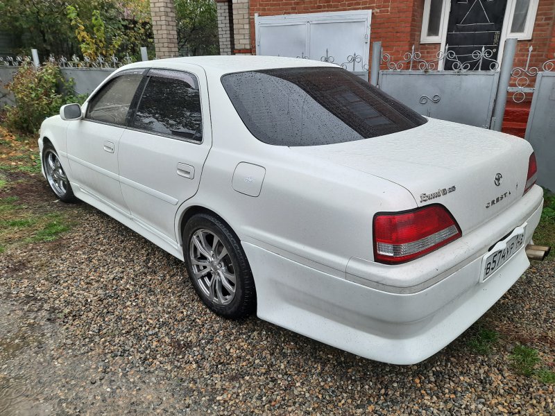 Toyota Cresta 100 комплектации