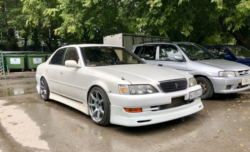 Toyota Cresta