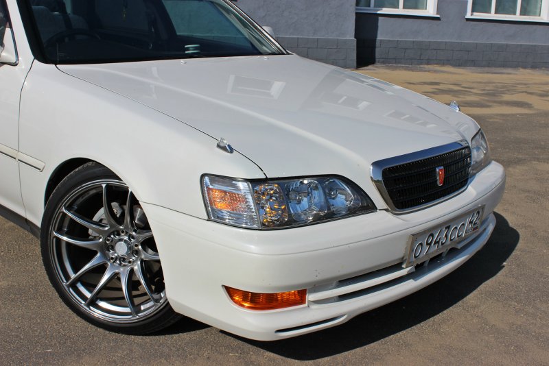 Toyota Cresta 100