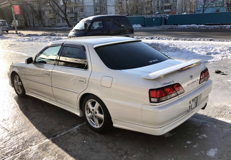 Toyota Cresta 100 stance