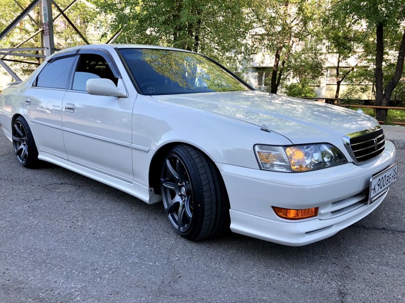 Toyota Cresta 100