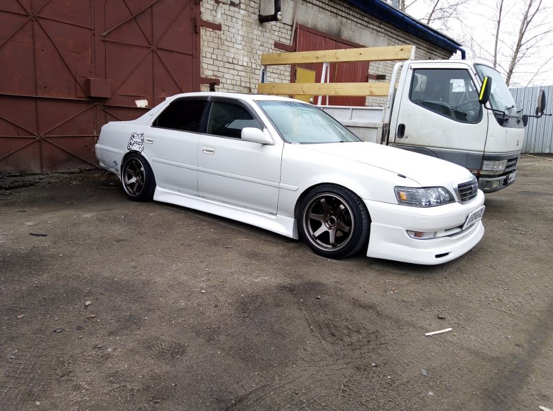 Toyota Cresta x100