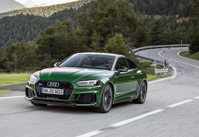 Audi rs5 зеленая