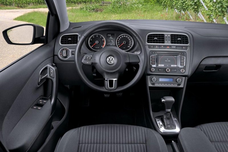 Volkswagen Polo Hatchback салон