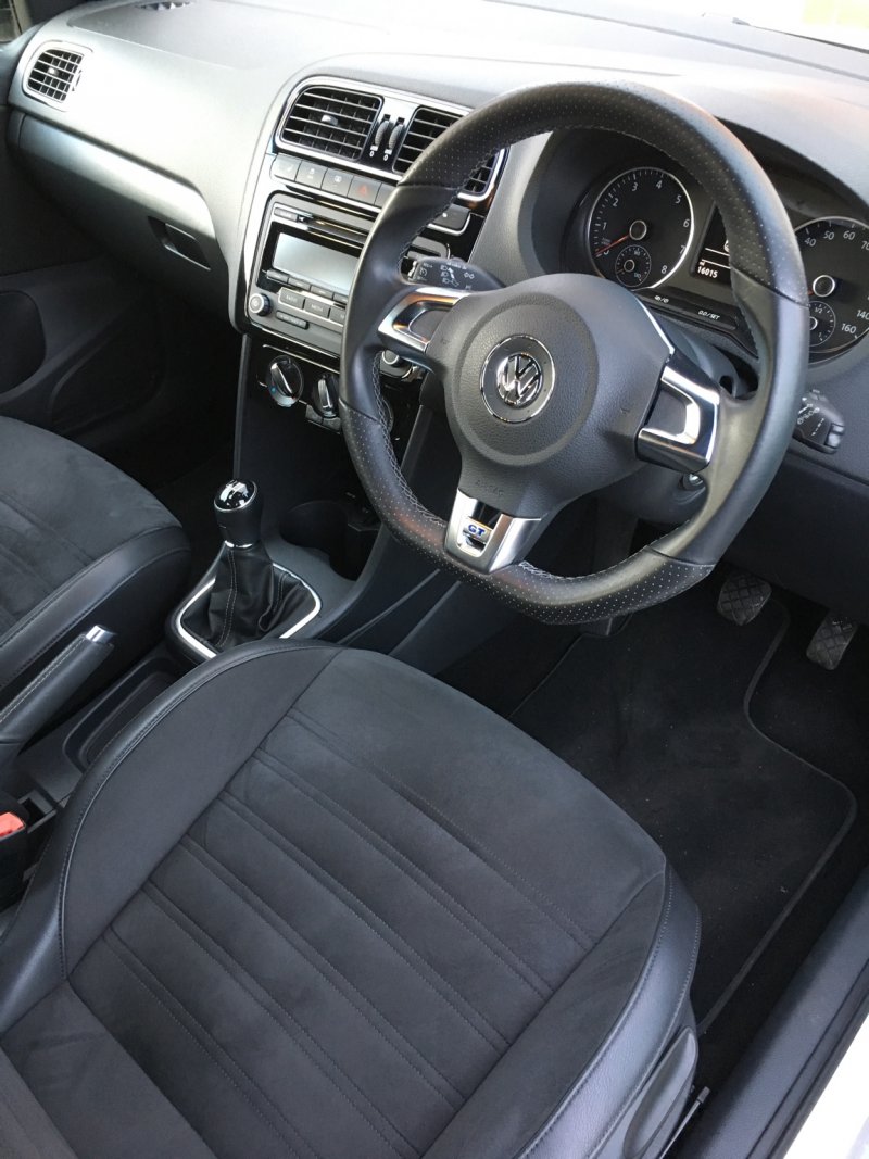 VW Polo 2011 салон
