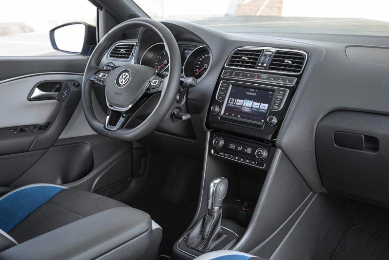 Volkswagen Polo 2014 салон