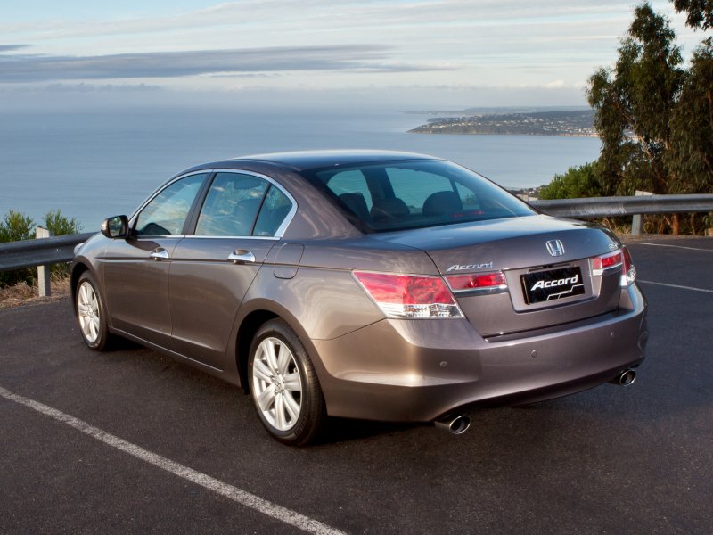 Хонда Accord 2011