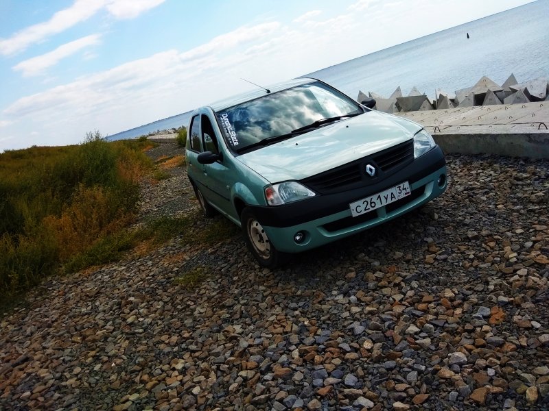 Dacia Logan 2004