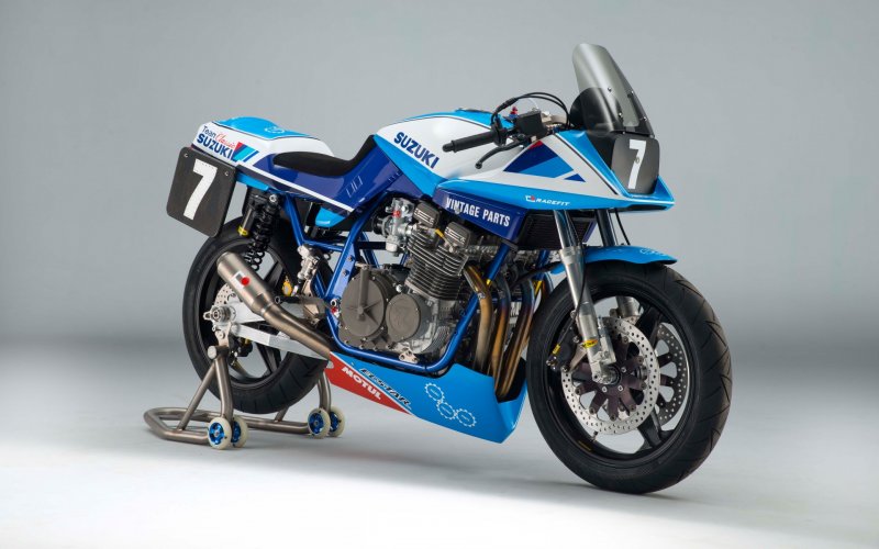 Мотоцикл Suzuki gsx1100s Katana