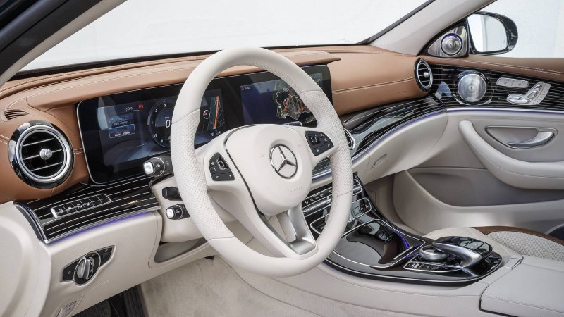 Мерседес e220d интерьер