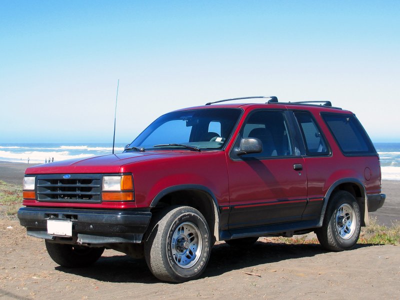 Ford Explorer 2