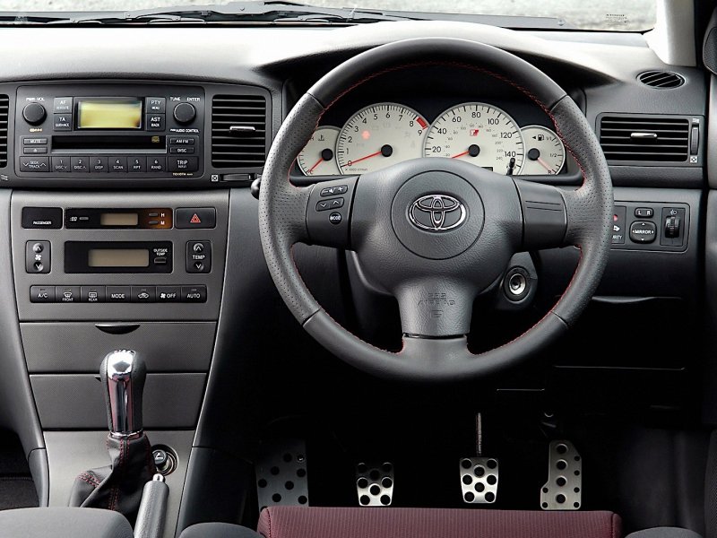 Toyota Corolla 2002 салон