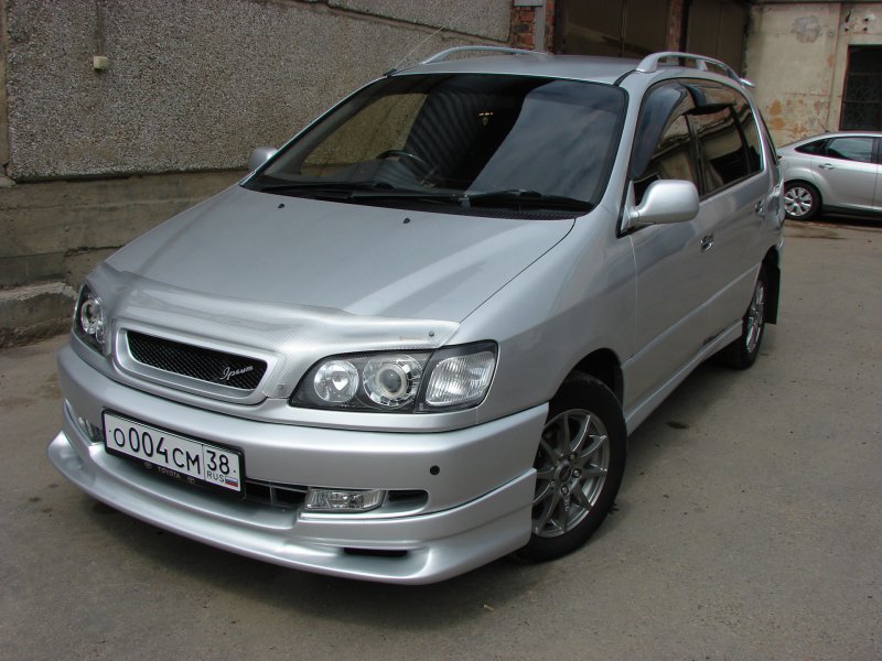 Toyota ipsum sxm15