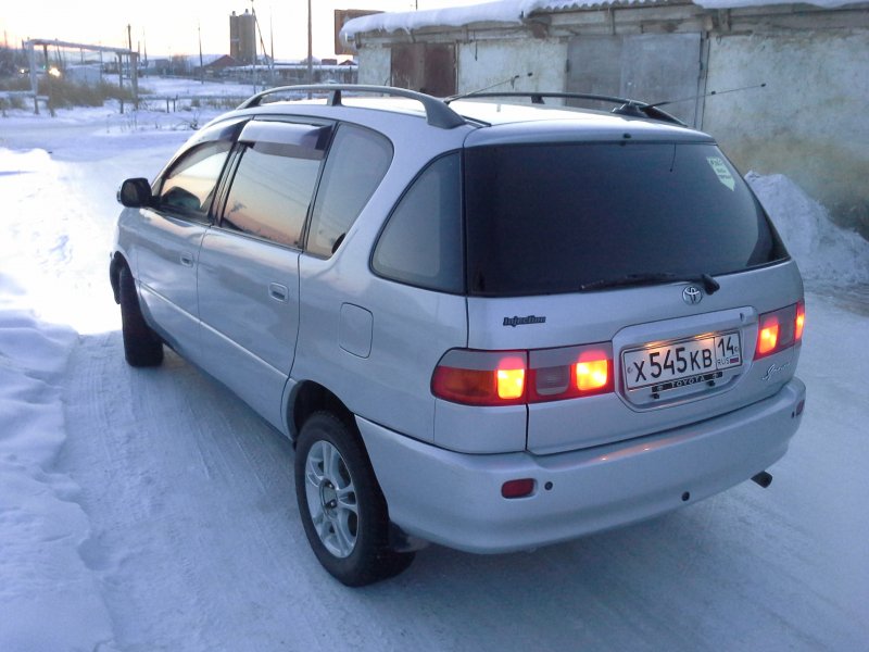 Toyota ipsum 10 кузов