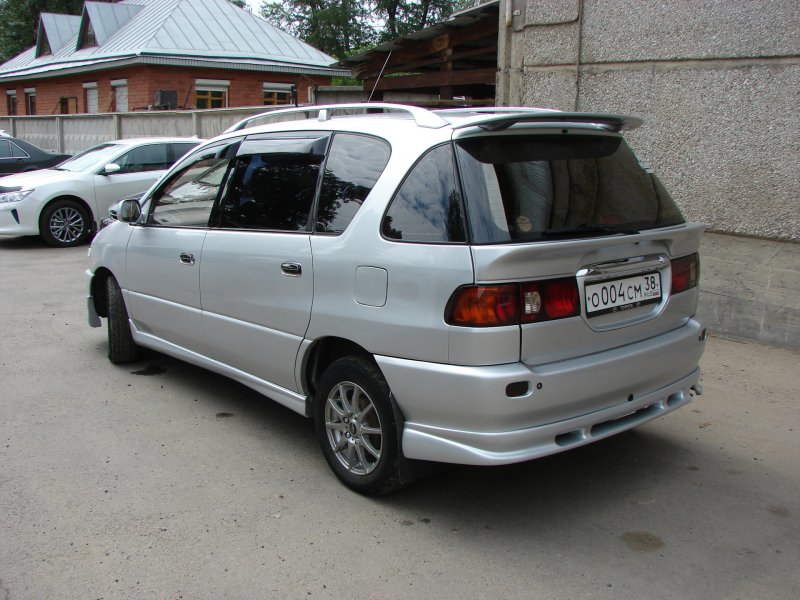 Toyota ipsum sxm10 ноускат