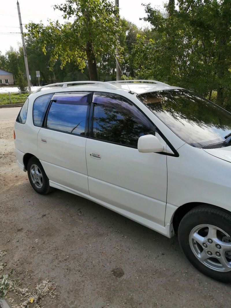 Toyota ipsum (xm10) 1996