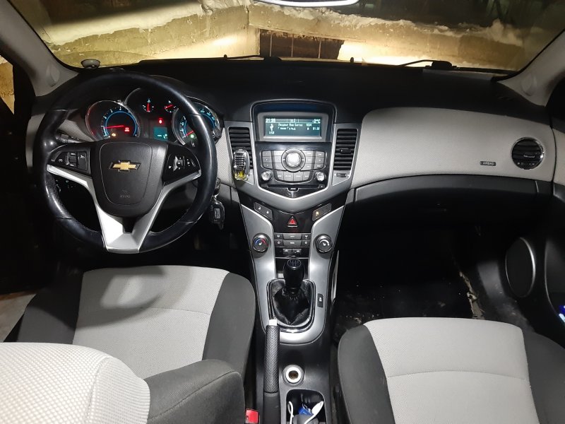 Chevrolet Cruze 1 поколение
