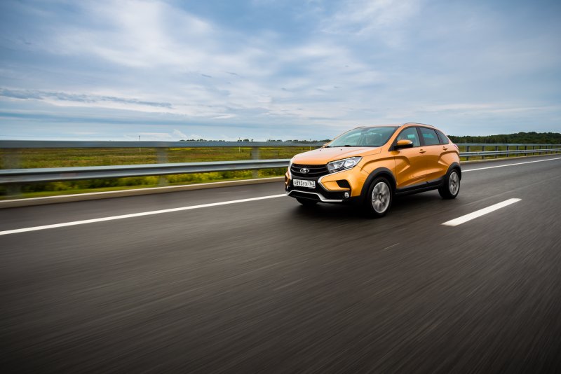 Nissan x-Trail t32 оранжевый