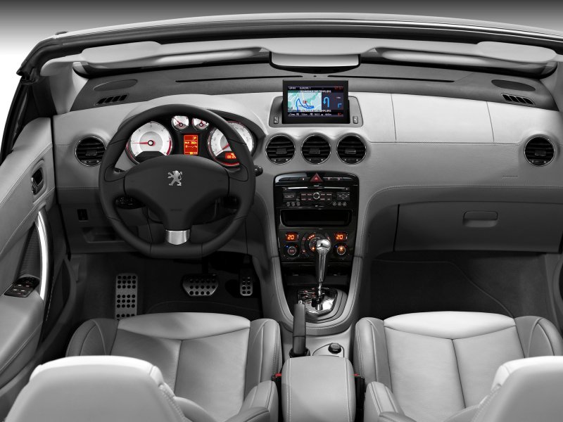 Peugeot 308 cc салон