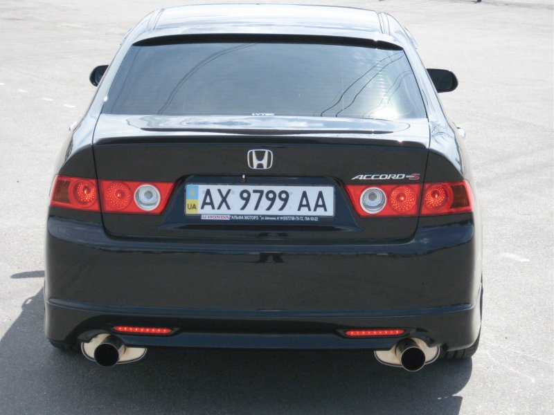 Honda Accord сзади