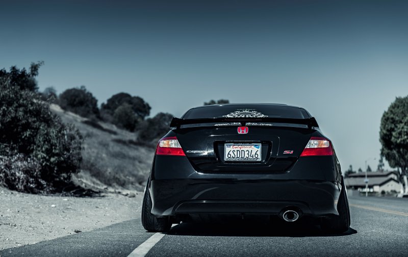 Honda Civic сзади черная