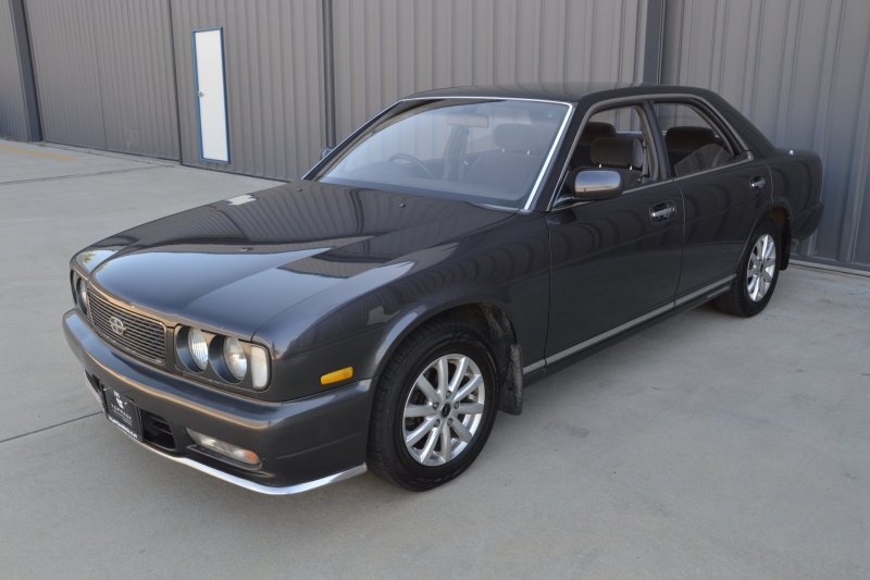Nissan Gloria s40