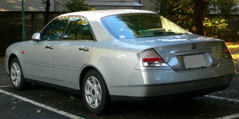 Nissan Gloria 34
