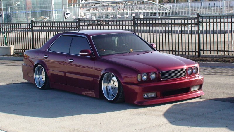 Nissan Gloria y33 stance