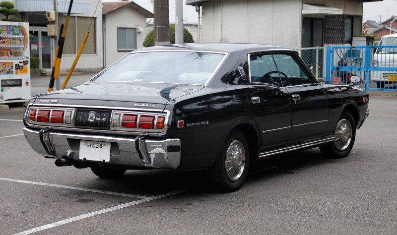 Nissan Cedric 1972