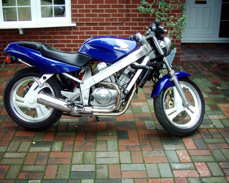 Honda Bros 650 Custom