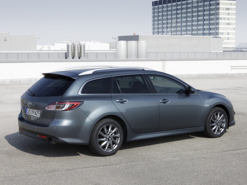 Mazda 6 универсал 2010