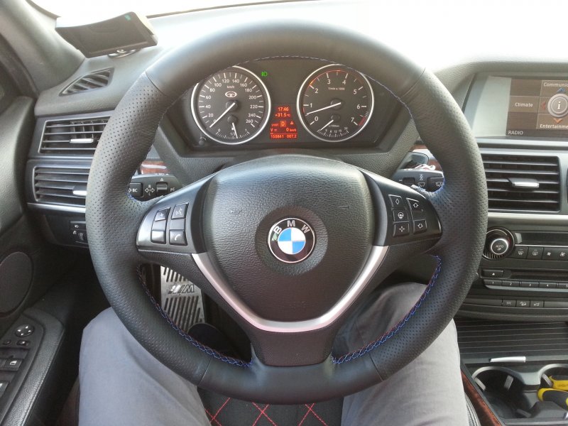 BMW x5 e53 руль алькантара