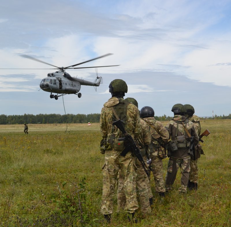 Прыжки с парашютом с вертолета ми-8