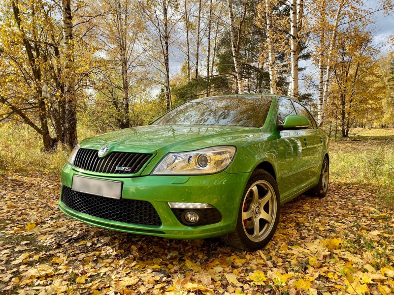 Skoda Octavia a7 Рестайлинг зеленая