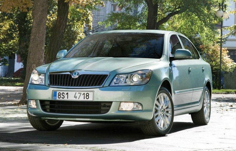 Škoda Octavia White