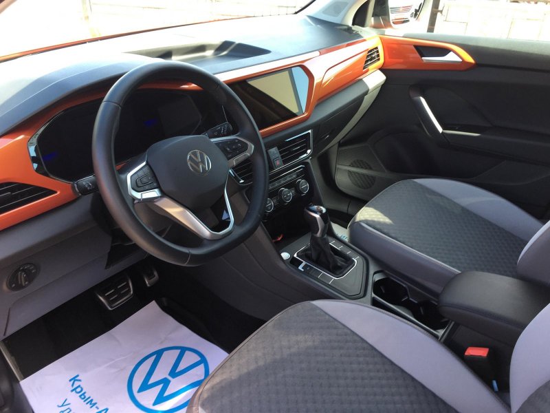 Volkswagen Polo 2021 комплектации