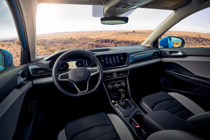 Volkswagen Taos черный
