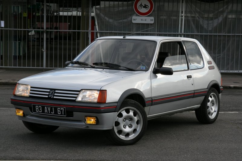 Peugeot 205 Turbo 16 EVO 2