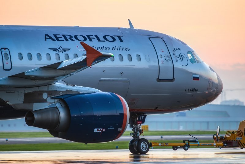 Авиакомпания Аэрофлот Суперджет 100