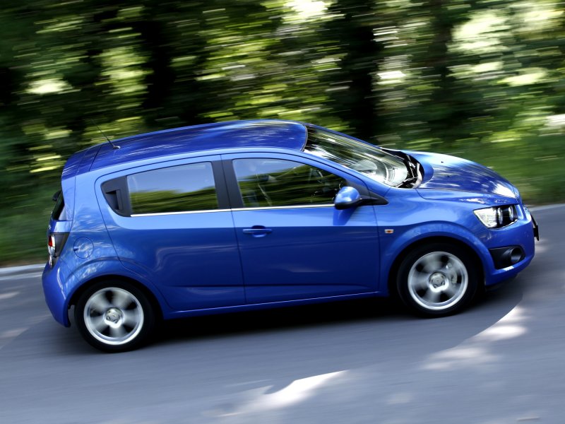 Chevrolet Aveo Hatchback t300