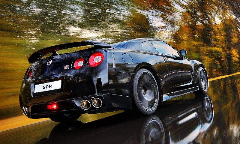 Nissan GTR r35 черный