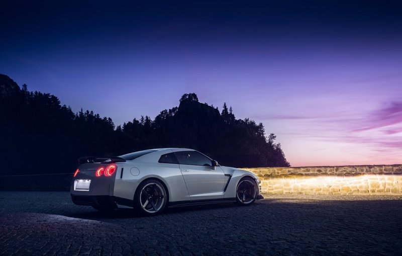 Nissan GTR r35 Full HD