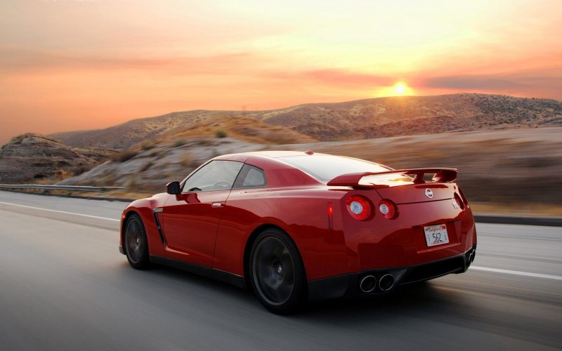 Nissan gt-r Red