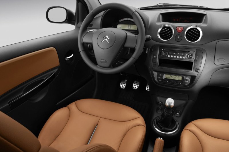 Citroen c2 салон