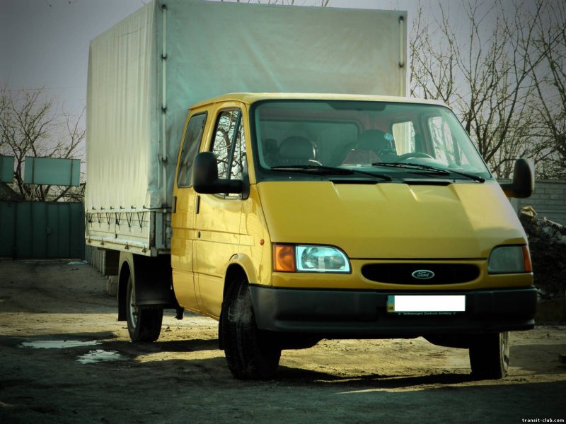 Кабина на Ford Transit 2002 года