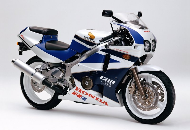 Honda CBR 400 RR 1990