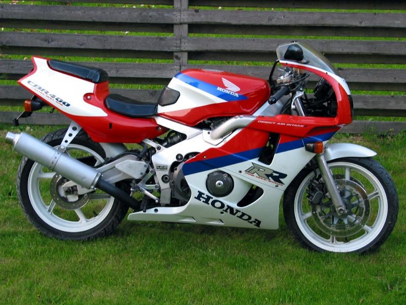 Honda CBR 400rr 1989
