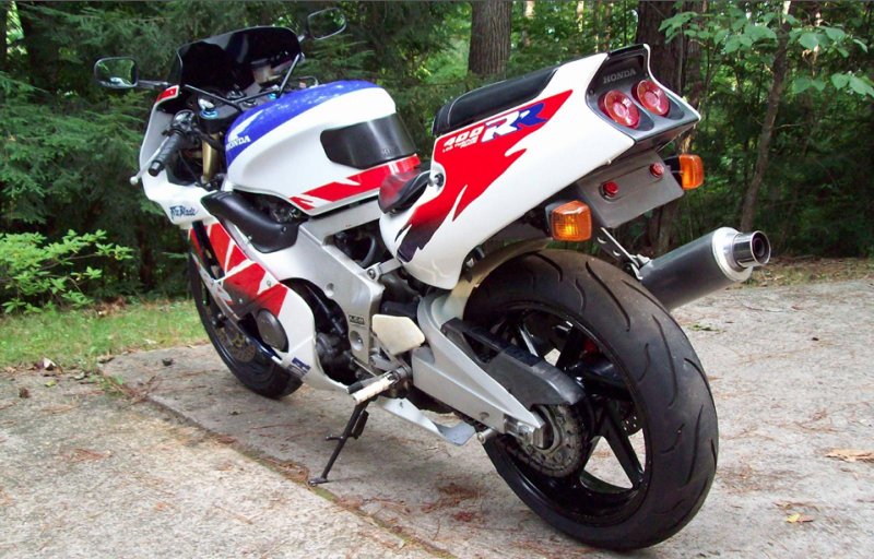 Honda CBR 400rr 1989